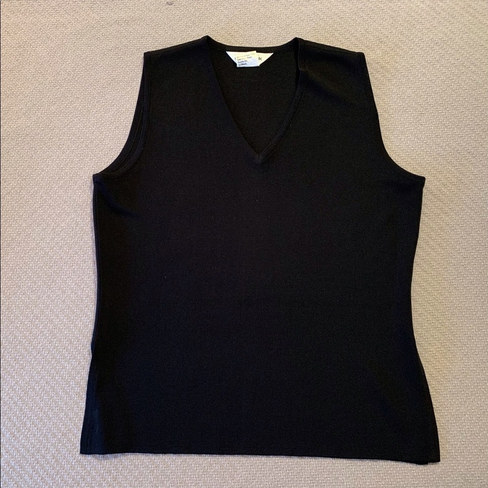 EUC Tank: V-Neck, Knit, Black, Exclusively Misook, Finely Ribbed - Picture 4 of 11